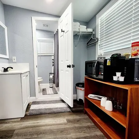Studio Petite! Lakeland Exterior photo