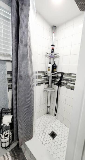 Petite! Apartamento Lakeland