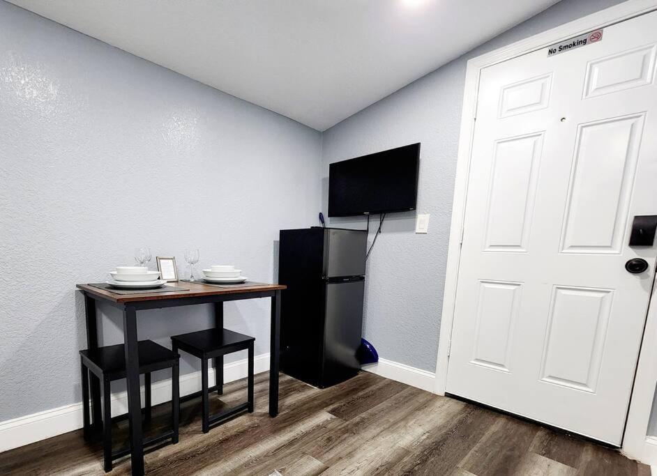 Petite! Apartment *
